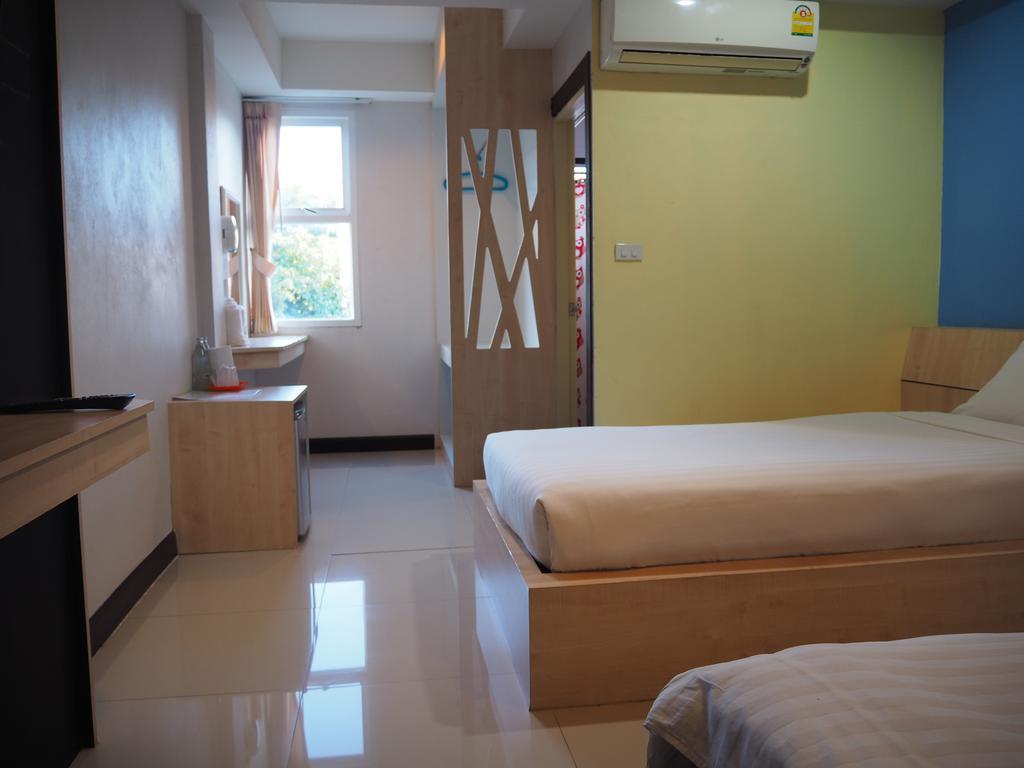 Hotel Le Lerts Living Кхон Каен Екстериор снимка
